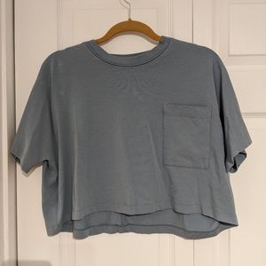 Lululemon crop tee with pocket